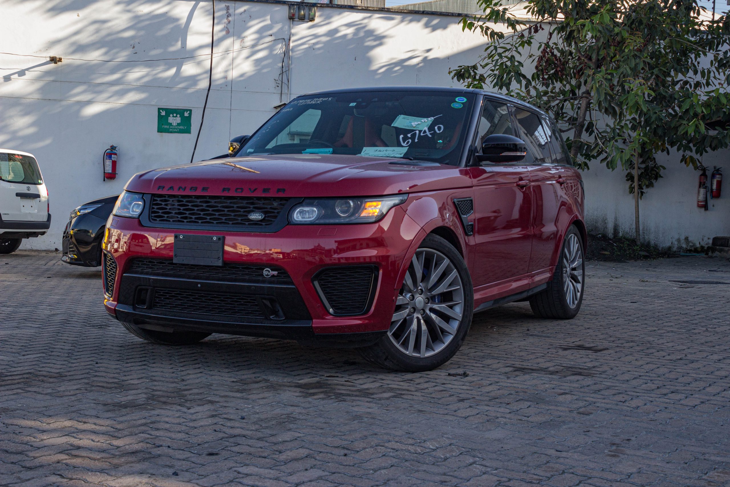 Red Rovar Range Rover SVR Red – Sammy Traders Ltd