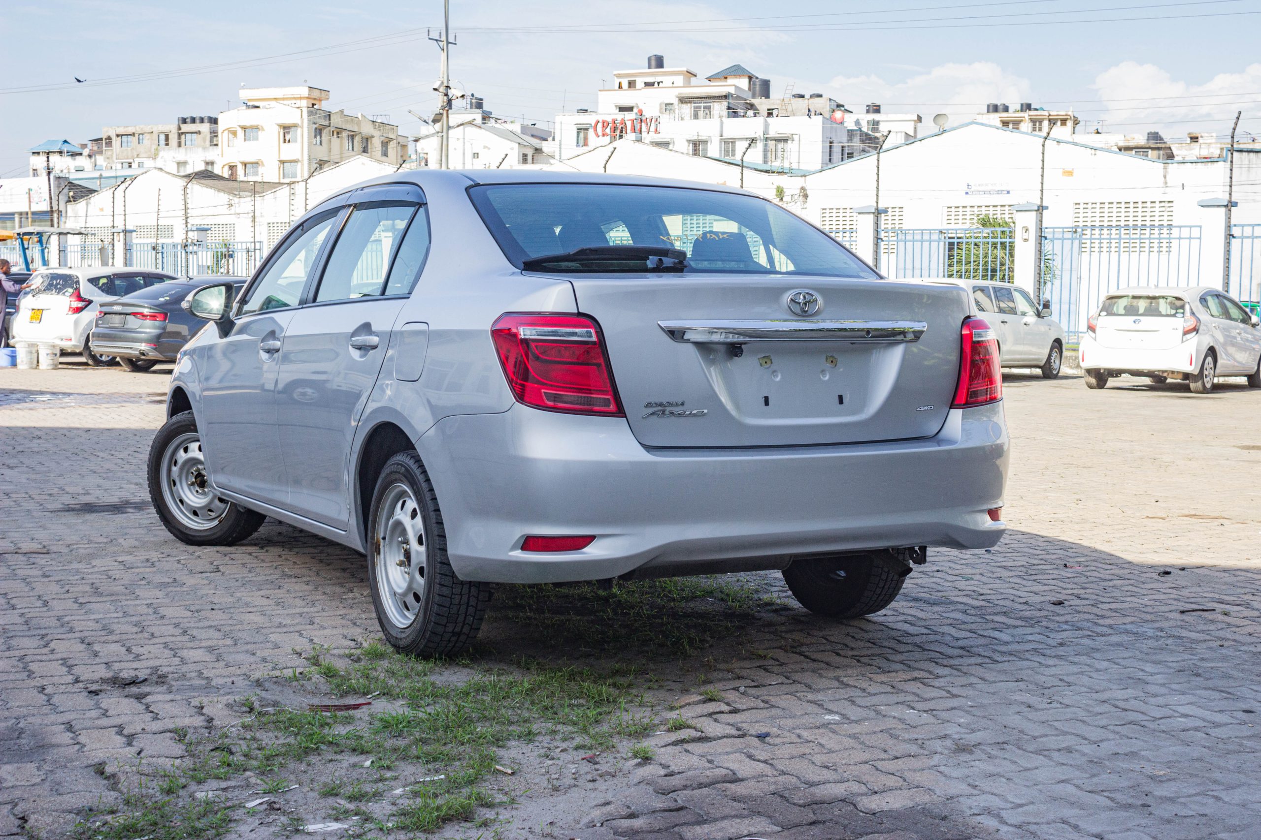 Toyota Axio 2018 Silver – Sammy Traders Ltd